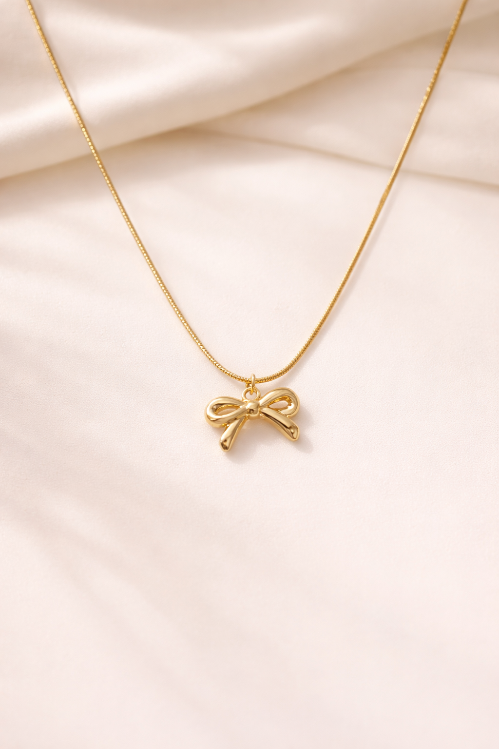 Golden Bow Necklace