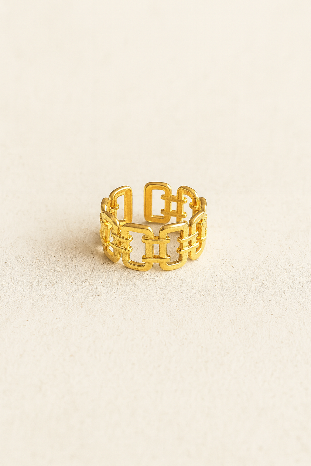 Link Luxe Ring