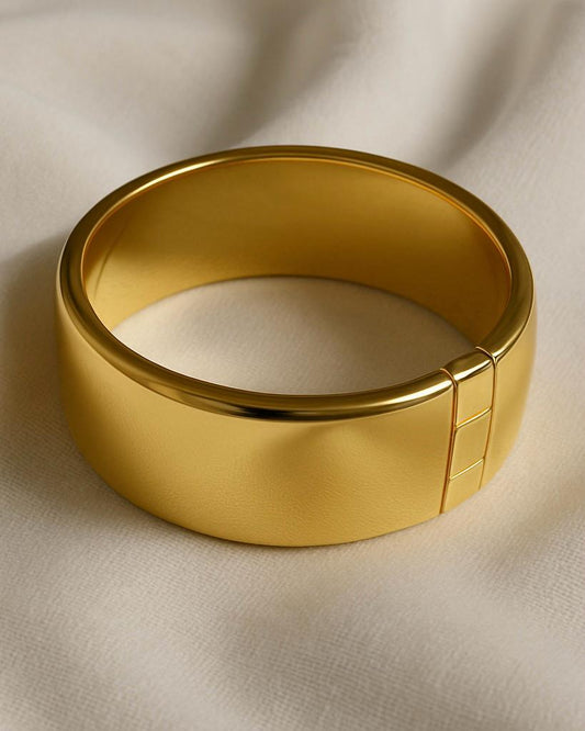 Majesty Cuff